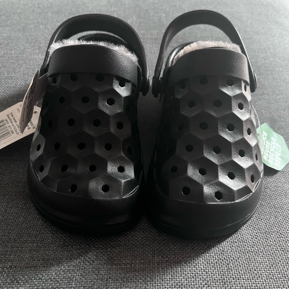 Target Joybees with Fuzzy Removable Lined Clogs
